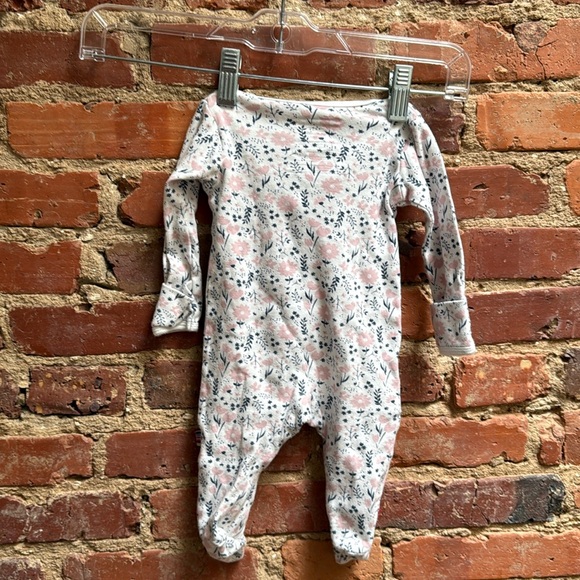 Magnetic Me Footie, pink floral, 0-3 months, organic cotton - Picture 5 of 6